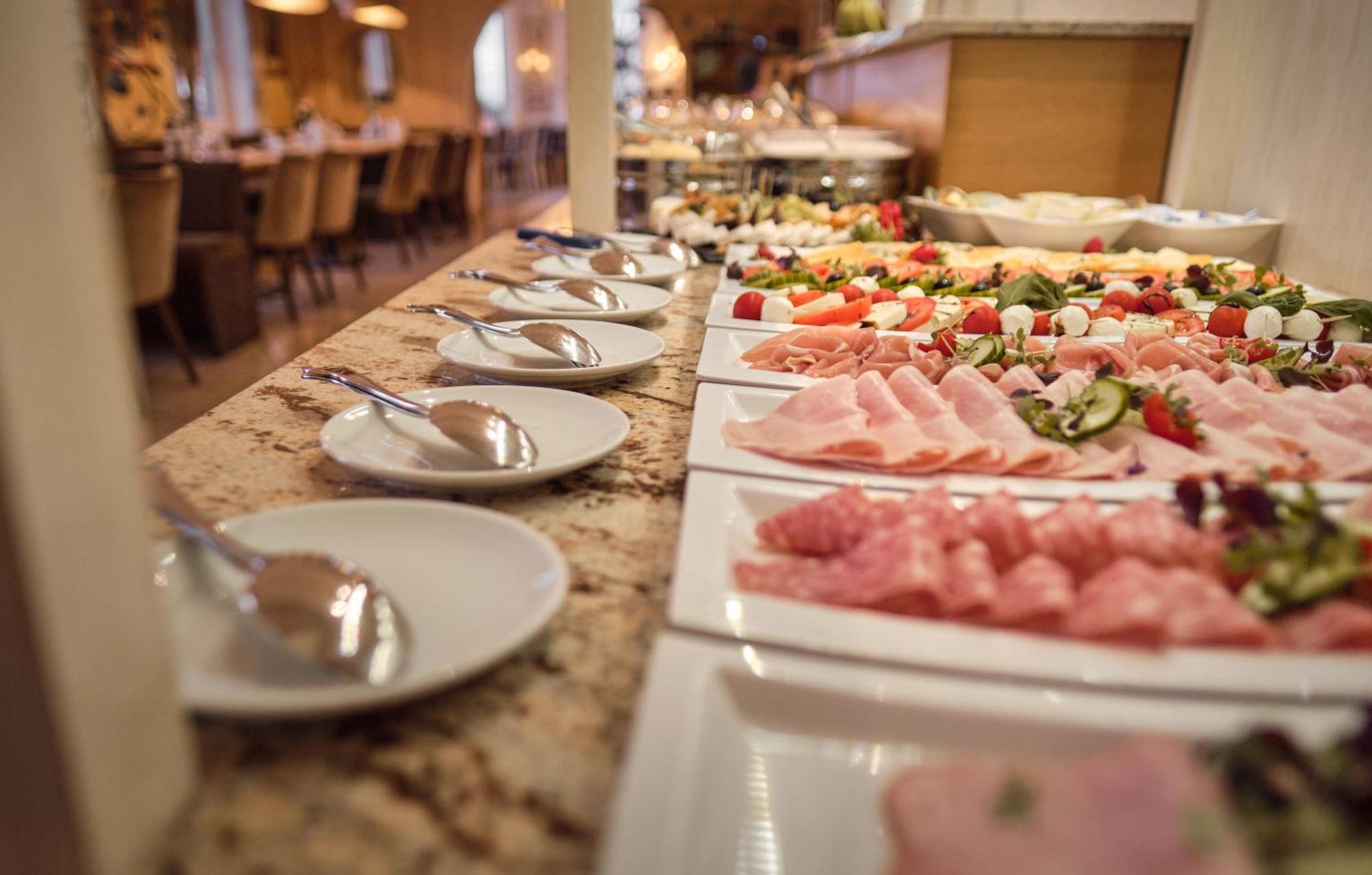 וירצבורג Hotel Wittelsbacher Hoeh מראה חיצוני תמונה