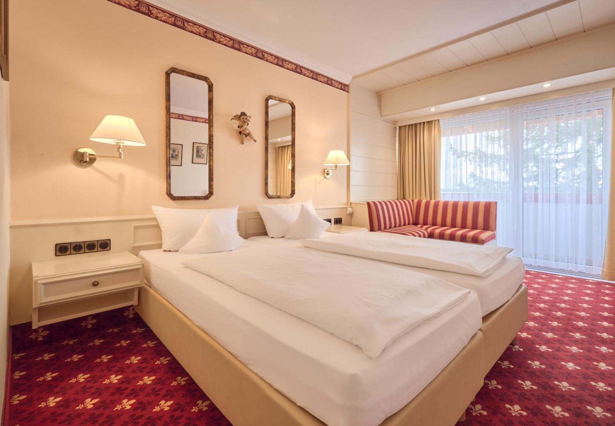 וירצבורג Hotel Wittelsbacher Hoeh מראה חיצוני תמונה